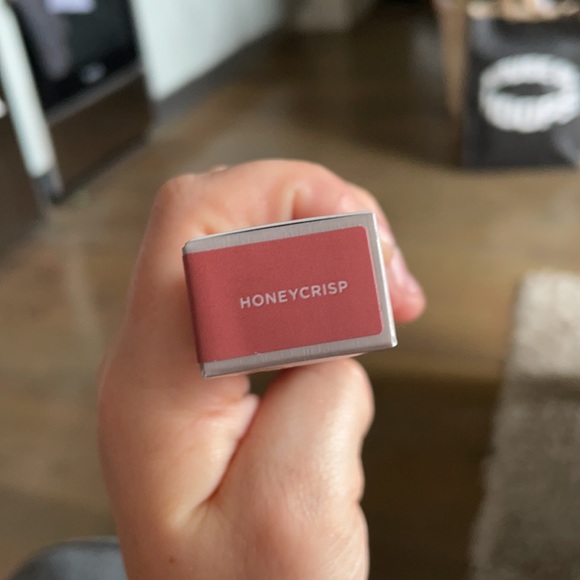 Unopened and silky texture! - Picture 4 of 5